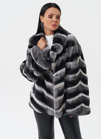 Женская шуба из меха кролика