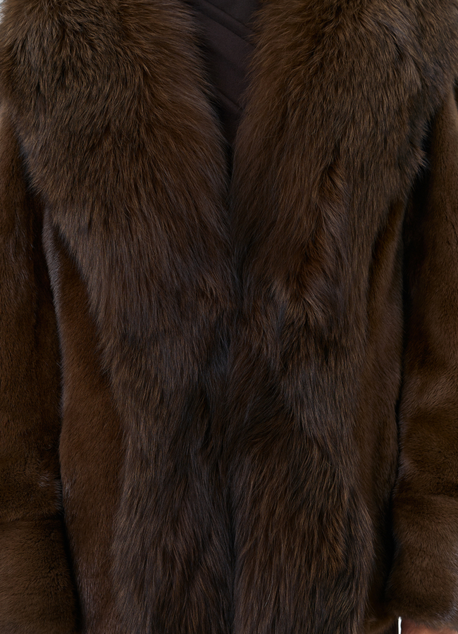 Шуба из норки с отделкой из меха чернобурки модель № 32030 универмаг малина