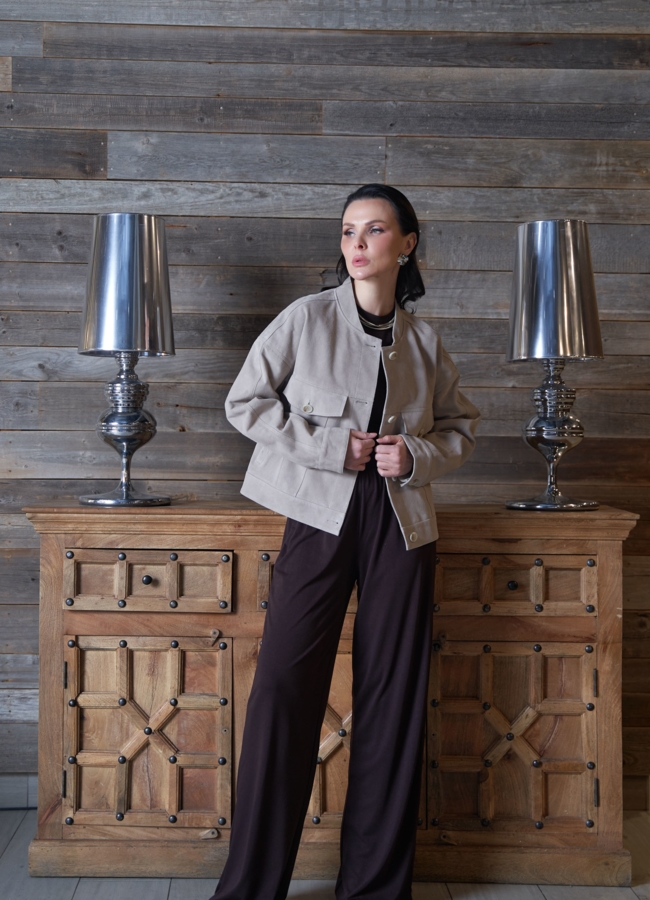 Светлая куртка из замши модель № 29927 универмаг малина