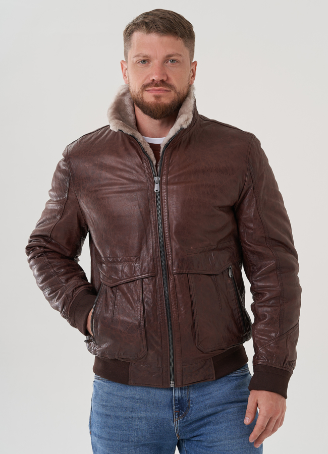 Мужская куртка из натуральной кожи  модель № 82312 меха малина
