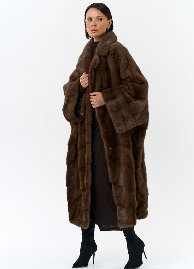 фото Шуба оверсайз с английским воротником модель № 26021