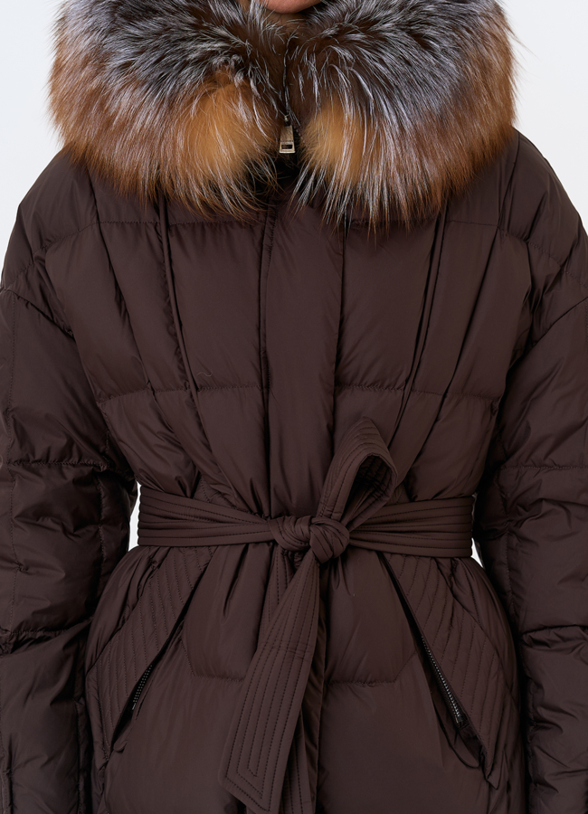 Женский пуховик с отделкой из меха блюфрост модель № 31797 универмаг малина