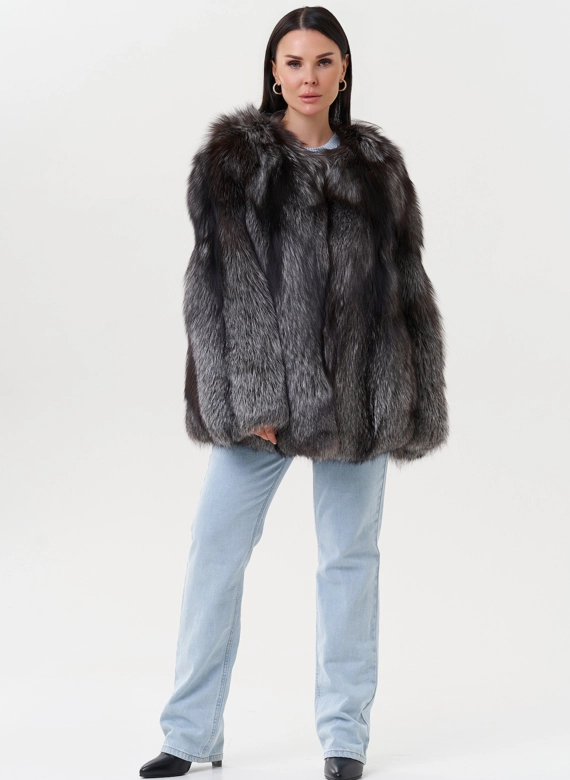 Шуба оверсайз из меха чернобурки