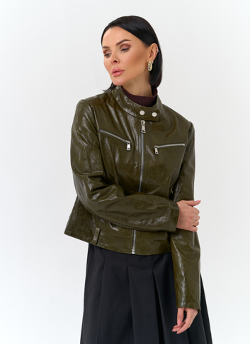 Женская куртка из натуральной кожи зеленого цвета