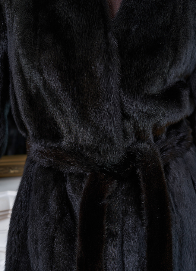 Женская длинная шуба из меха норки модель № 30691 в рассрочку