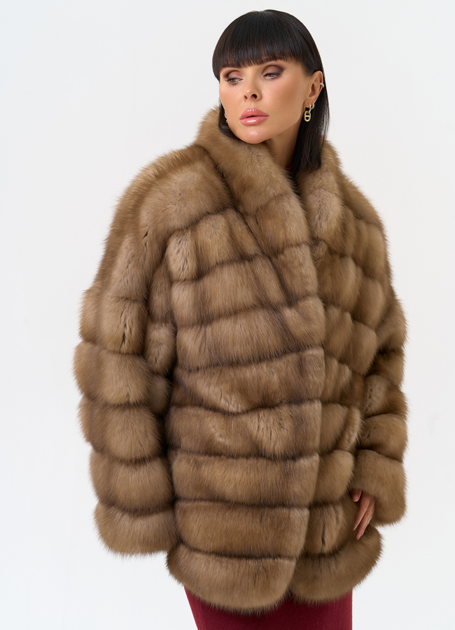 Женская шуба из куницы с воротником модель № 31550 универмаг малина