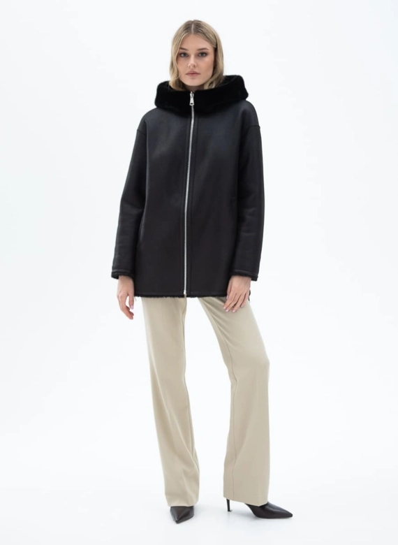 Женская двухсторонняя дубленка из эко кожи с капюшоном