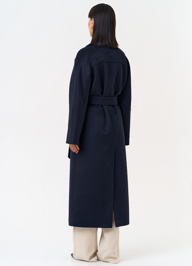 фото Женское пальто синего цвета с поясом модель № 31688