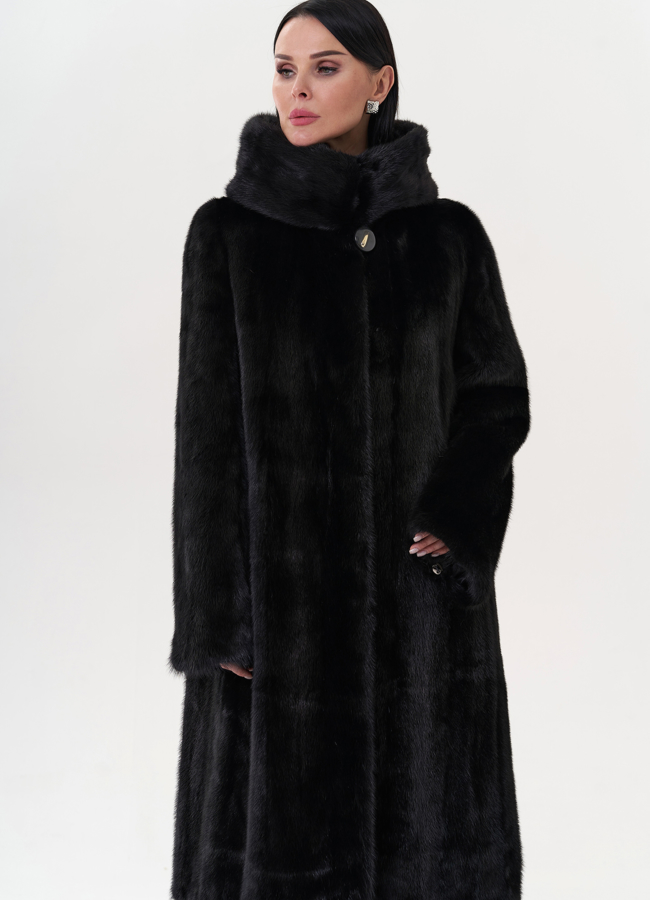Норковая шуба черного цвета модель № 26124 универмаг малина