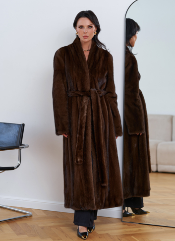 Женская длинная шуба из меха норки